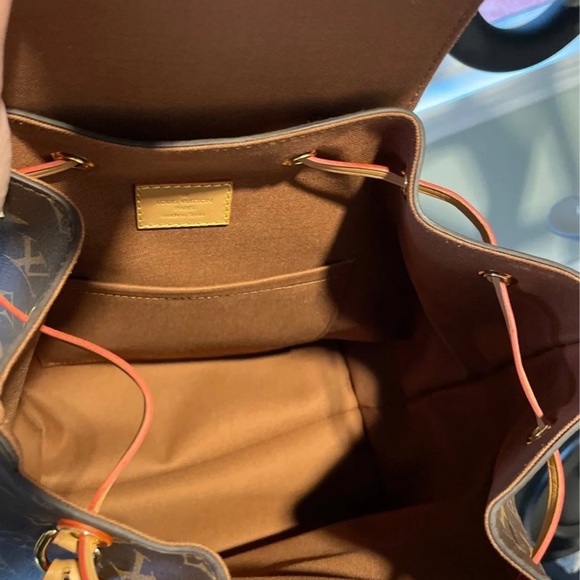 LOUIS VUITTON MONTSOURIS BB BACKPACK - Picture 13 of 13